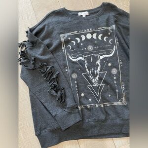 Womens Cowskull Graphic Fringe Cotton Sleeve Sweatshirt (2X)